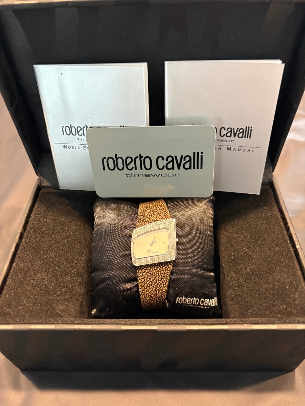 Roberto Cavilli Women's watch with Stingray band